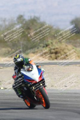 media/Oct-30-2025-Racers Edge (Thu) [[dabbdaf680]]/3-B Group/Session 2 Turn 2/